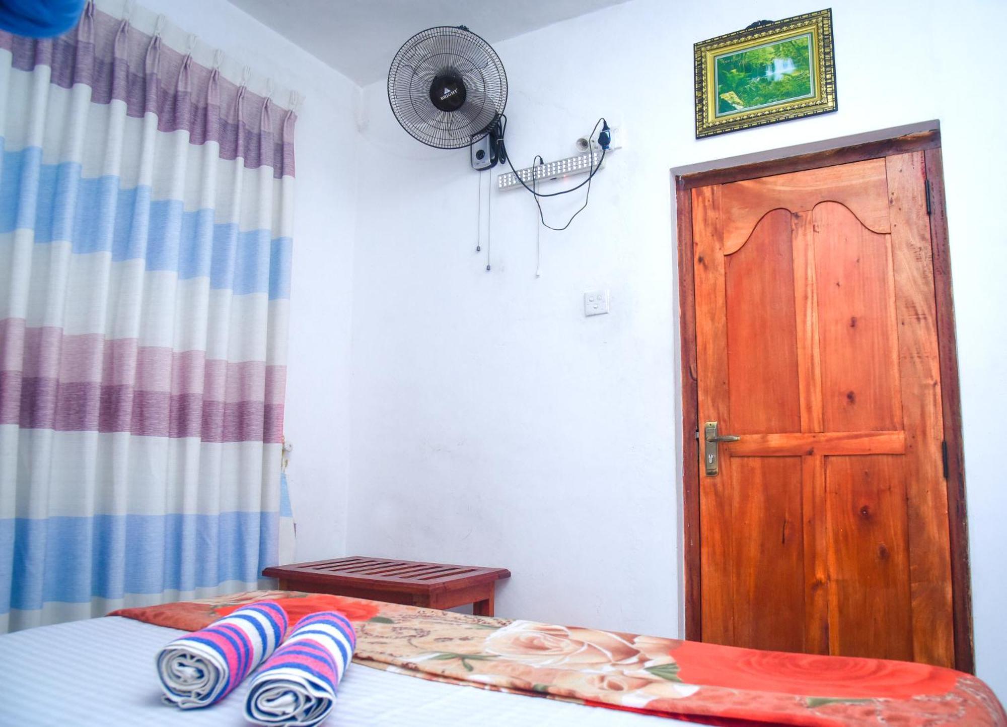 Bed and Breakfast Eco Salient View Елла Екстер'єр фото