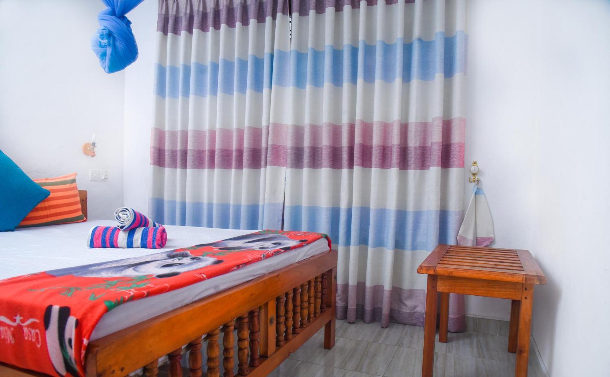 Bed and Breakfast Eco Salient View Елла Екстер'єр фото